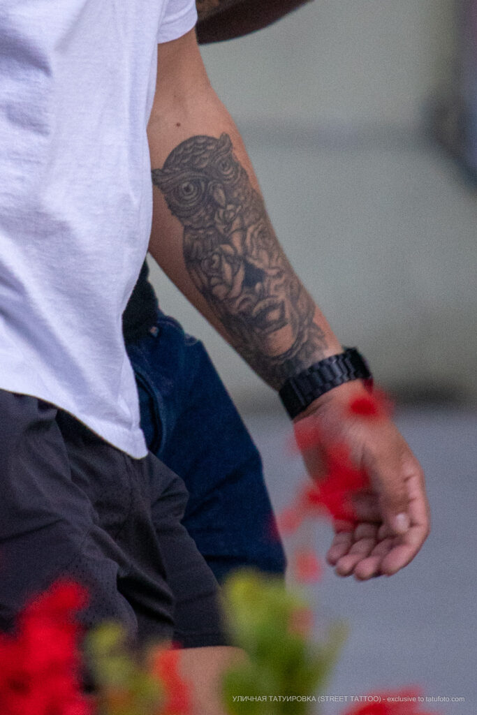 Tatuaż sowy na ramieniu faceta - Street tattoo -29.09.