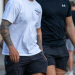 Mandala i geometria tatuaż rękawa górskiego na ramieniu faceta - street tattoo -29.09.