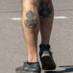 وشم فريدي أوروجر وجيسون على عجل رجل - وشم شارع صور # 13 - 06/27/2021 2