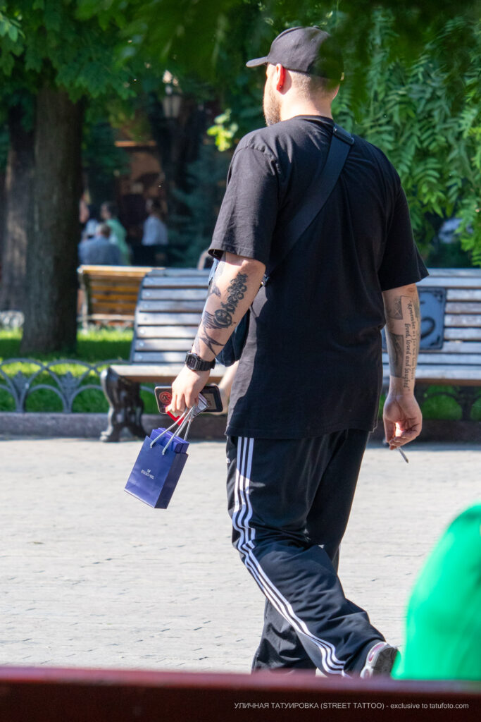 نقش وشم على اليد اليسرى لرجل - وشم صور شارع № 13 - 06/27/2021 1