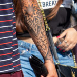 تصاميم الوشم على الذراع اليمنى لرجل ونجمة على الكوع - وشم شارع الصور № 13 - 06/27/2021 2