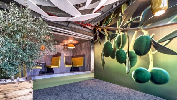moderné kancelárske zariadenie v štýle google office oliven deco