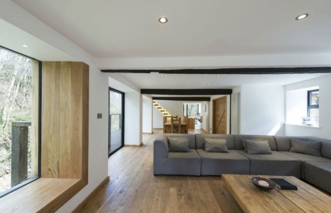 Rekonštrukcia mlynského domu, rustikálne zariadenie, masívne drevo