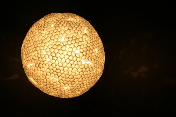 moderná okrúhla závesná lampa-styrén moderná-okrúhla-závesná lampa-styrén