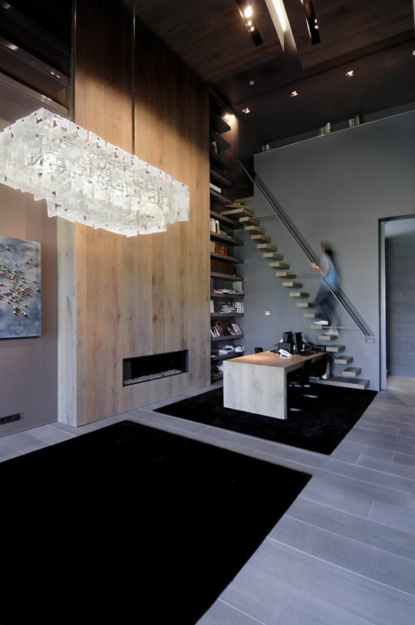 Skrinka s krbom Skrinka s krbom