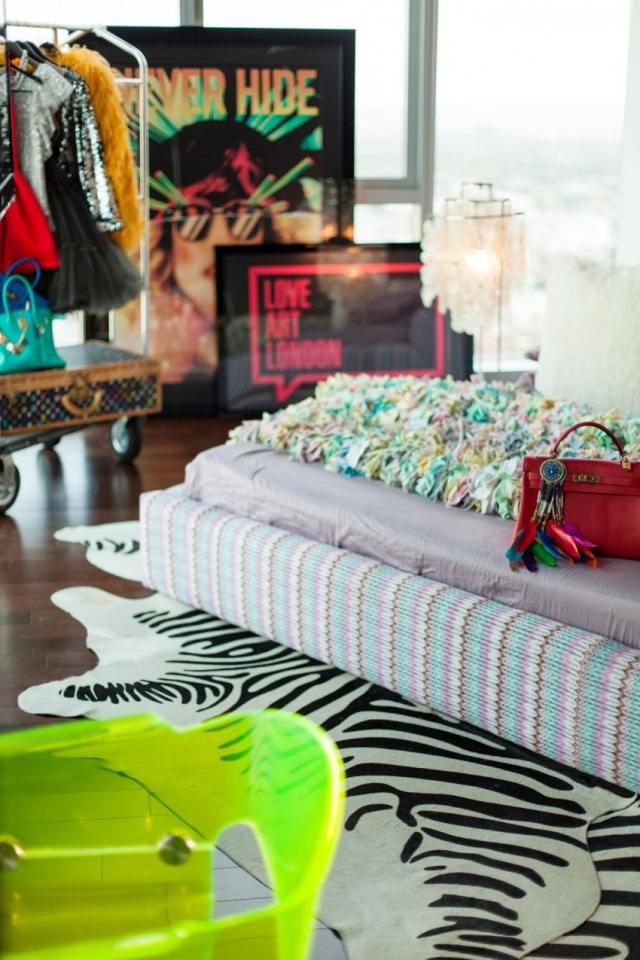 spálňa eklektický nábytok stojan na oblečenie spálňa, eklektický nábytok, stojan na oblečenie