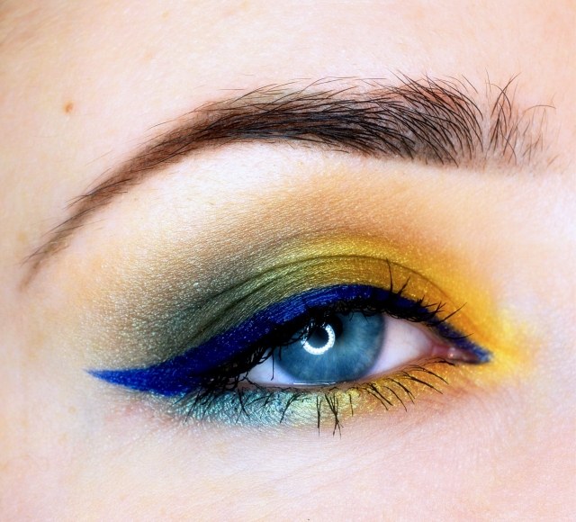 leto-modré-oči-make-up-nápady-farebná kombinácia-shick