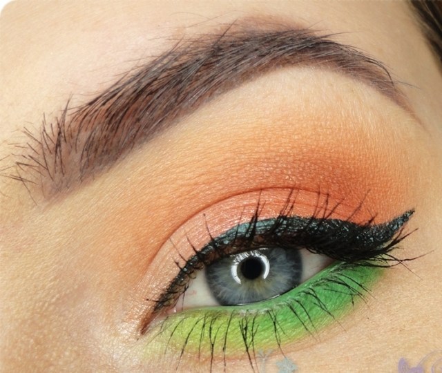 letné-líčenie-dva-tóny-svetlé-obočie-melír