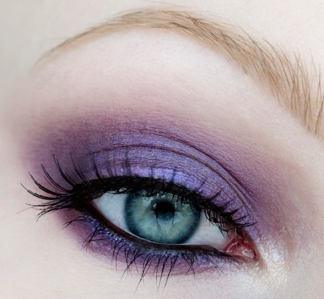 jemné-krásne-lila-tóny-viečka-make-up-namaľované-mihalnice