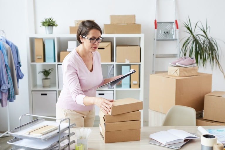 Uvoľnene meňte byty. Vytvorte si zoznam. Zabaľte si bytové doplnky a nábytok