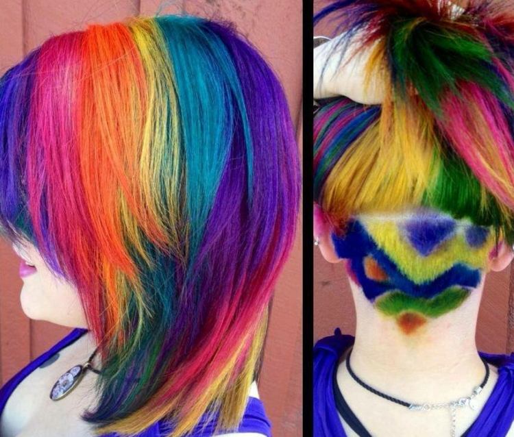 Dúhový účes s podrezaním v jasných farbách podrezané účesy-dúhové nápady-geometrický dizajn-stredne dlhé