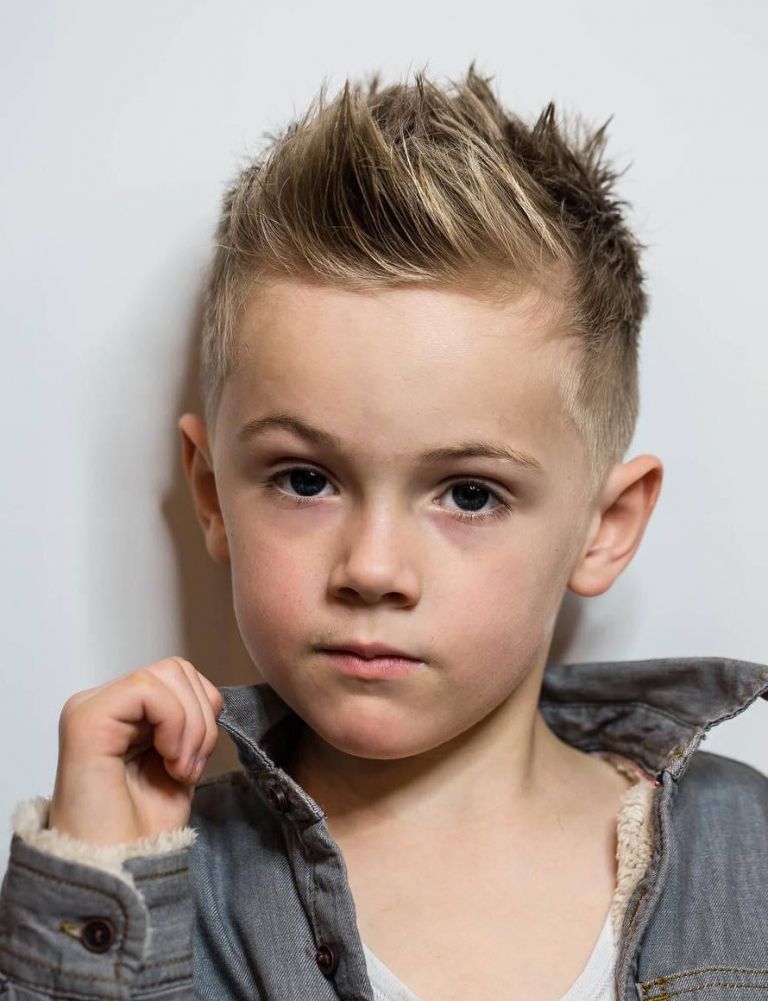 Detské účesy štýl chlapci mohawk nápady strih obrázky
