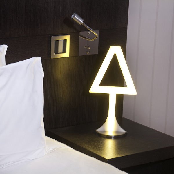 Stolné lampy chryzalide 2D LED plexisklo silueta Dizajnové stolné žiarovky chrysalide 2D LED plexisklo silueta