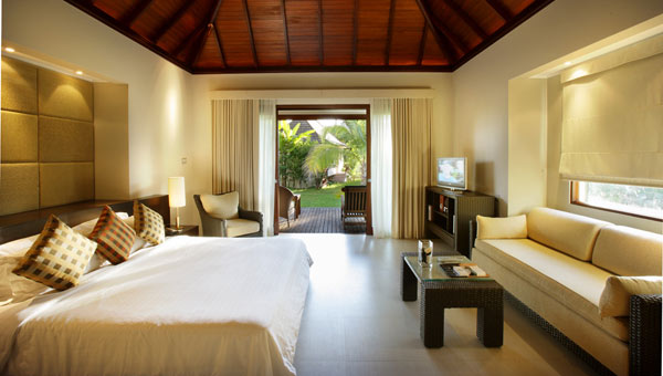 moderný interiér - biela spálňa