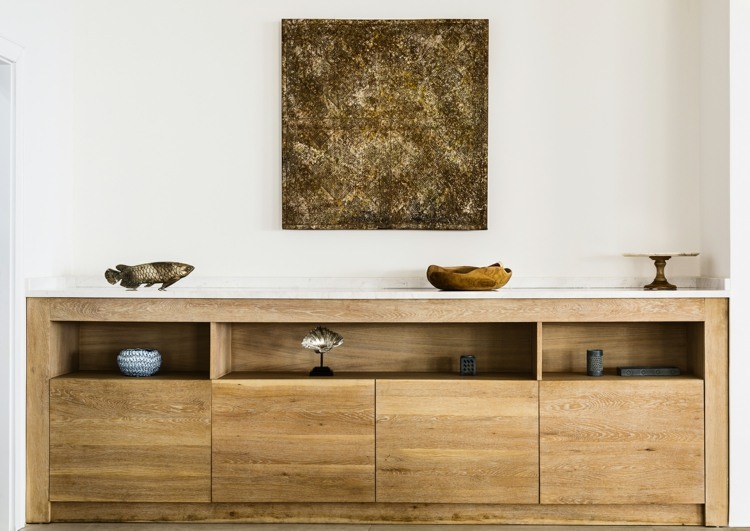 Bulharský hotel Sea Senses s nábytkom z prírodných materiálov dovolenka-bulharsko-komoda-kredenc-drevo-nástenná-dekorácia