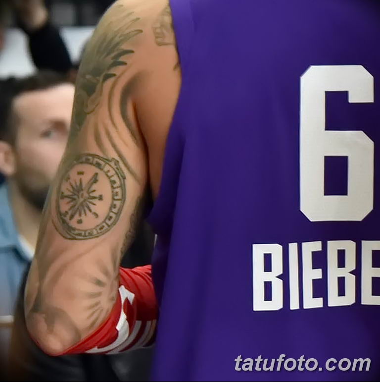 Justin Bieber - fotó a 41. oldalhoz Iránytű