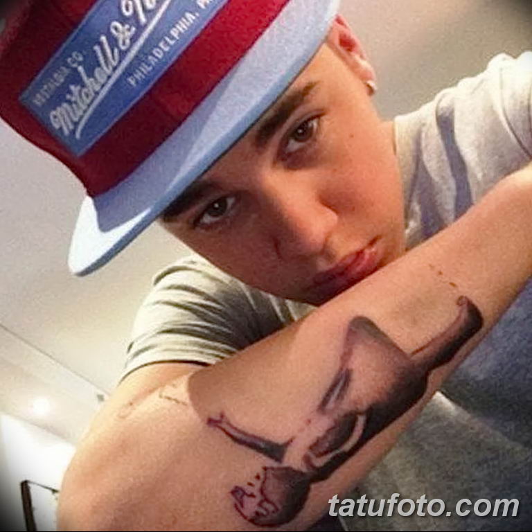 Justin Bieber - fotó a 44 -es weboldalhoz Lány léggömbvel