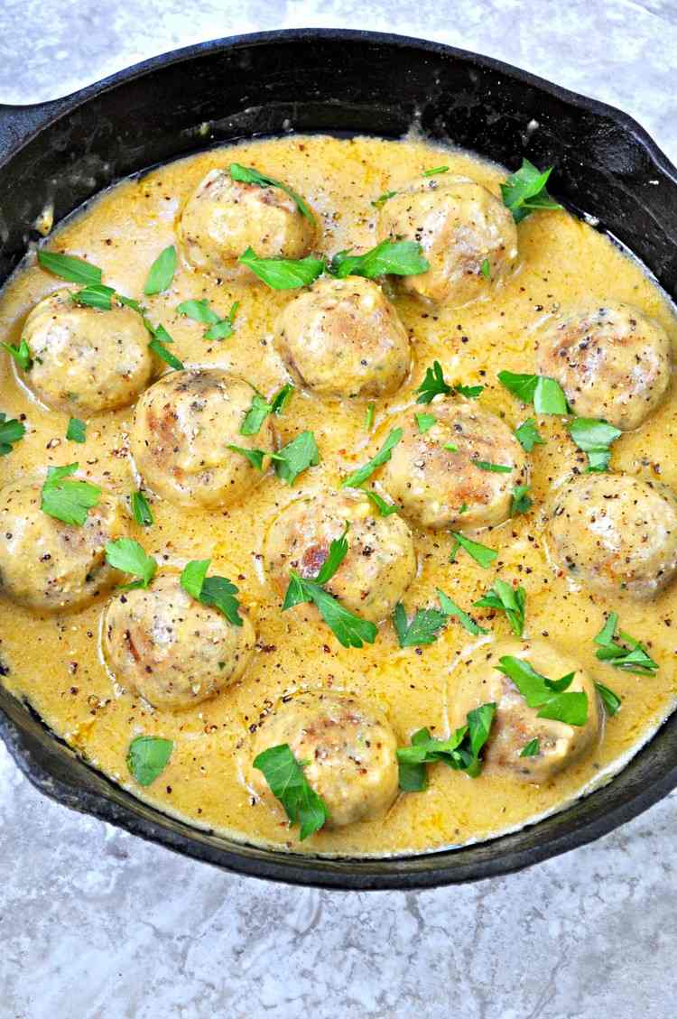 Recept na vegánsku smotanovú omáčku z vegánskych köttbullar fazuliek