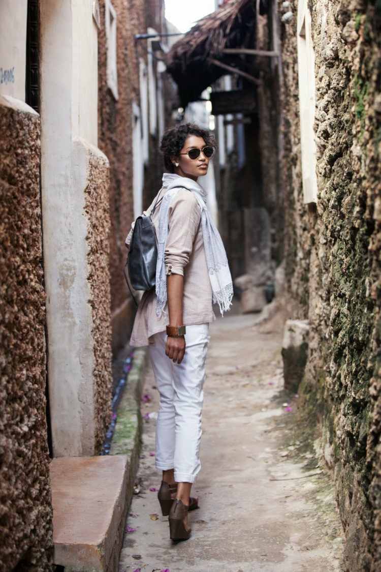 Móda v každom štýle batoh móda-vegánsky vyrobený-fér-neutrálne-farby-outfit