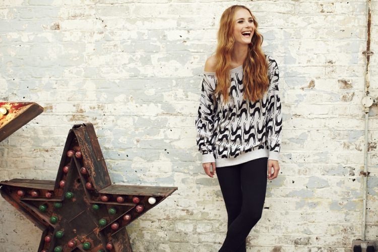 Vegánsky sveter z People Tree fashion-vegan-people-tree-pullover-far-black-white