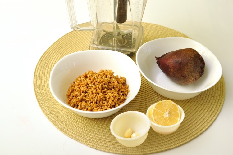 vegánske omáčky recept suroviny z červenej repy špaldový cesnak cesnak