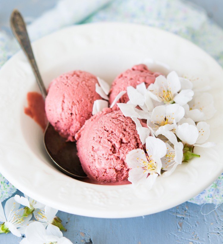 vegan-zmrzlina-urob si sám-jahoda-hodváb-tofu