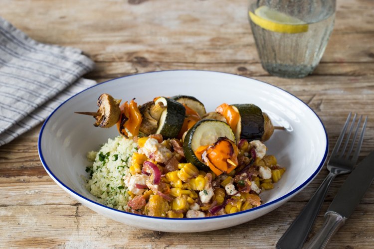 vegetariánske-grilovacie-prílohy-kuskus-zeleninové špízy-kukuričný syr