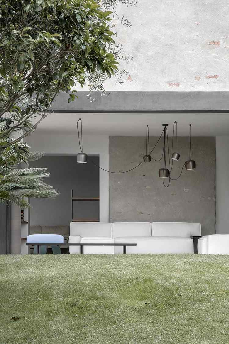 zaťahovacie-sklenené-steny-zastrešenie-terasa-otvorené