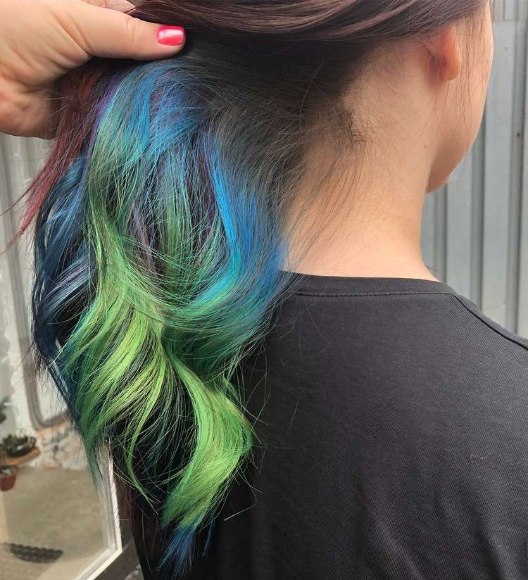 skrytý trend dúhových dúhových vlasov