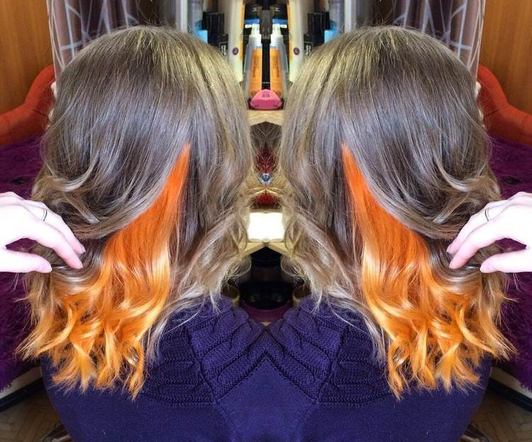 skrytá dúha farba vlasov kombinácia tmavá blond oranžová