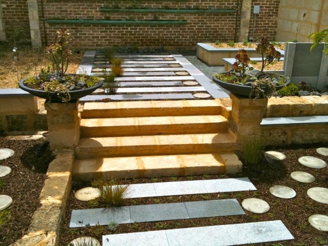 Zahradný dizajn krytiny nápady z prírodného kameňa