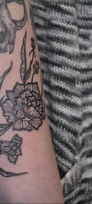 Zdjęcie tatuażu na temat wiosny 01.01.2020 №055 -wiosenny tatuaż-