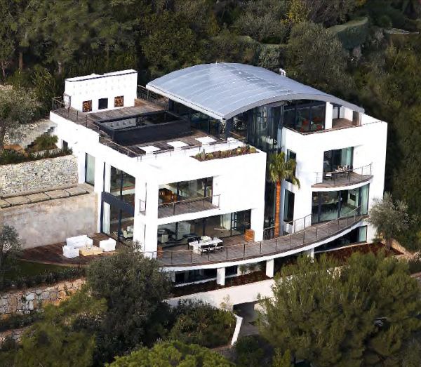 Moderná luxusná vila Francúzsko prehľad Luxusná vila vo Francúzsku - moderná elegantná architektúra
