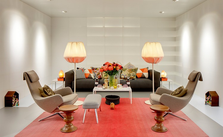 Stoličky Vitra-súčasný-dizajn-repo-kreslo-hnedé