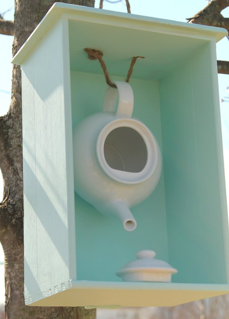 Birdhouse-build-yourself-konvička-biela-pastelovo-modrá-škatuľka