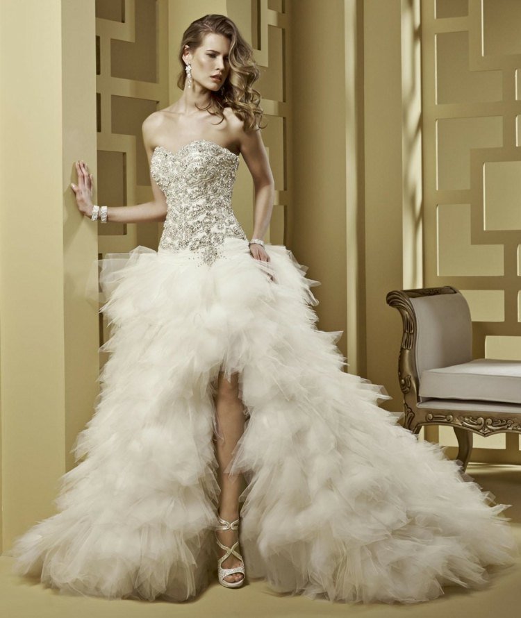 Parádne šaty tyl svadobné šaty bez ramienok svadobná móda krémovej farby elegantná