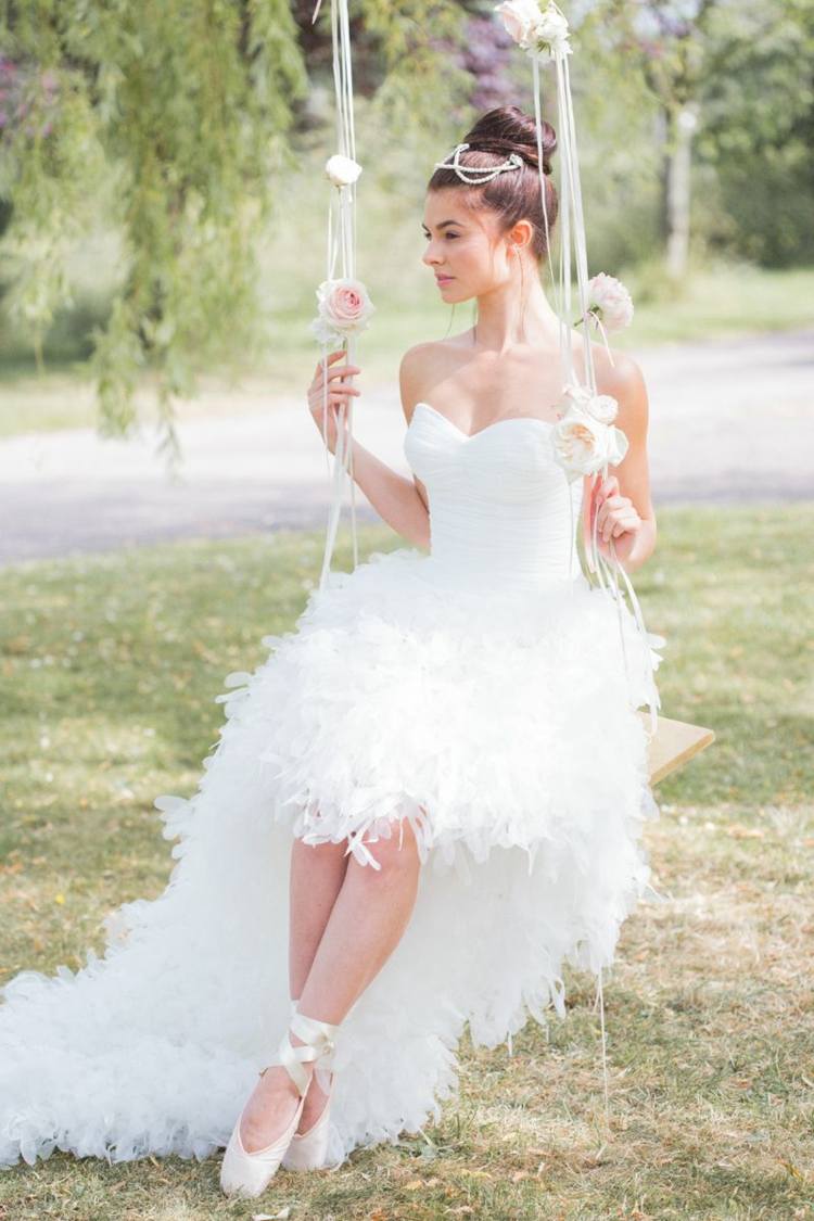 Svadobné šaty perie parmica svadobné nosenie off rameno