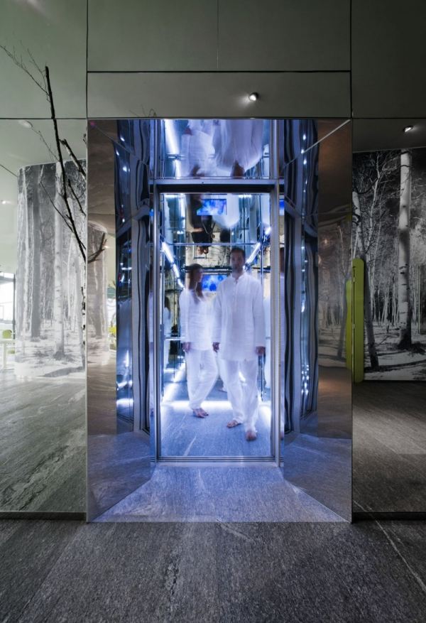 Výťah B4 Milano, futuristická budúcnosť hotela