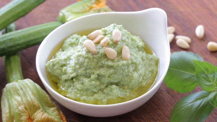 Recepty na rôzne pestos cuketové pesto s bazalkou