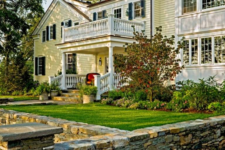 Nápady na dizajn prednej záhrady - tradičný zimostráz