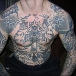 لص سكين الوشم الصورة 2