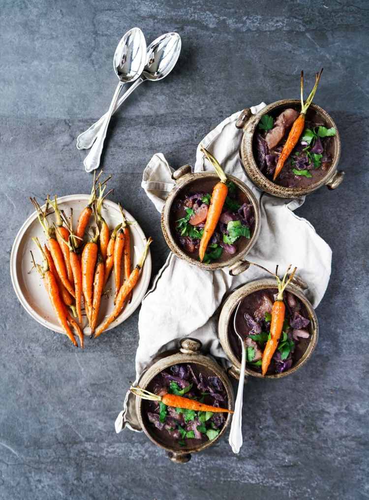 polievka z červenej kapusty, mrkva, polievka, Vianoce