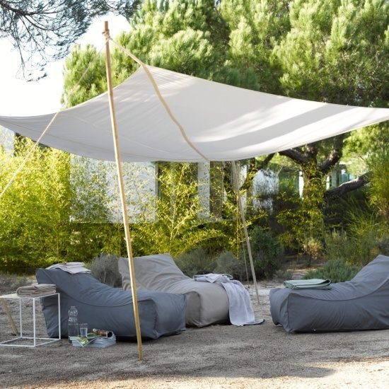 Lehátka na sedenie na terase a kreslá