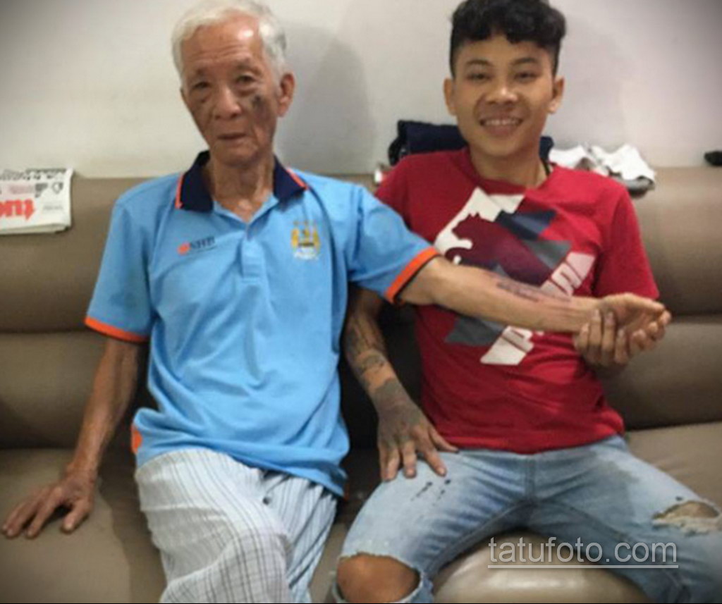 Tetovaža s adresom i telefonskim brojem za pomoć pri problemima s memorijom - fotografija 2