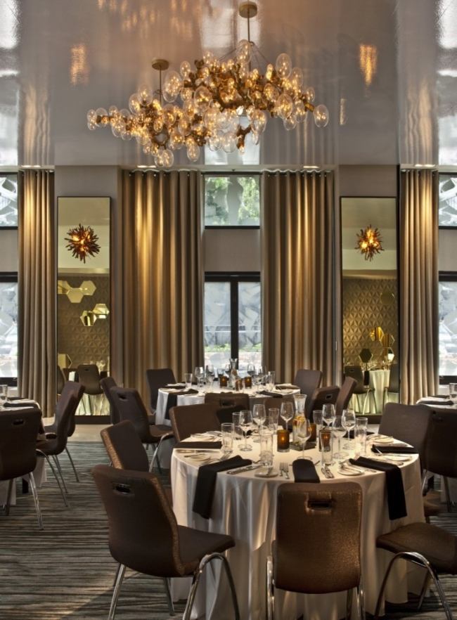 pastelová farba v butikovom hoteli v San Diegu