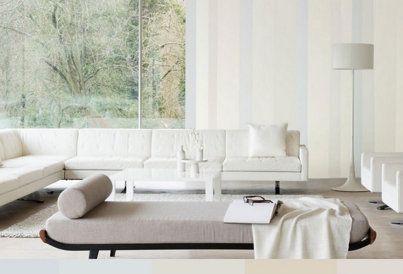 Vertikálne pruhy vo svetlých farbách v modernej obývačke Farba na stenu-zvislé pruhy-nápady-piesková-farba-obloha-modrá