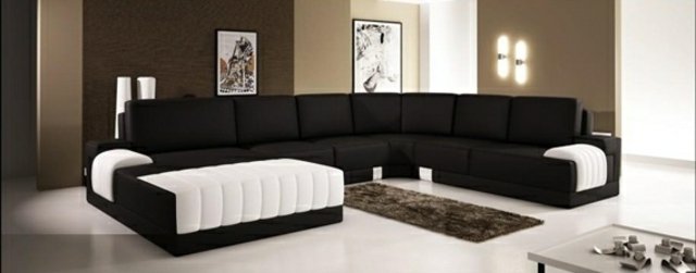 Farba-biela-podlaha-s-lesk-hnedými tónmi-stena-dizajn