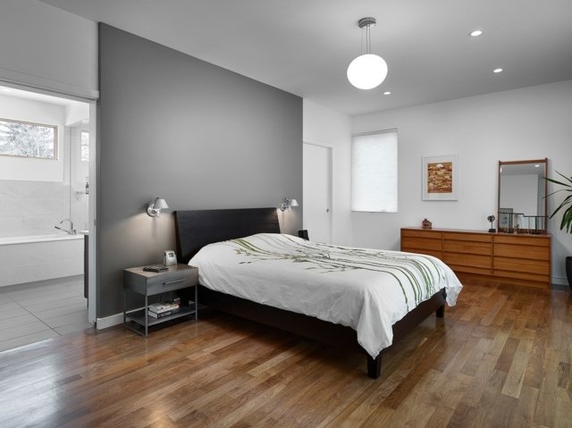 moderná minimalistická priečka do spálne minimalistická spálňová priečka sivá kúpeľňa