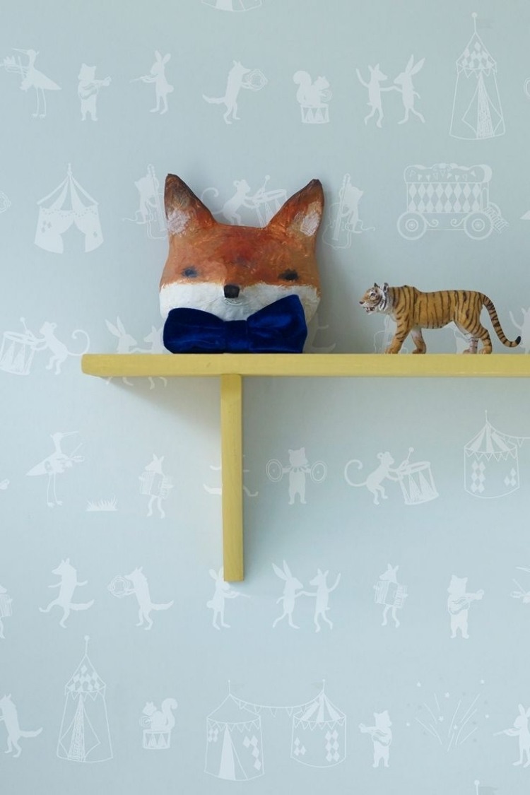 Mátovo zelená tapeta so siluetami zvierat farba steny-mäta-zelená-tapeta-vzor-zvieratká-detská izba-hra