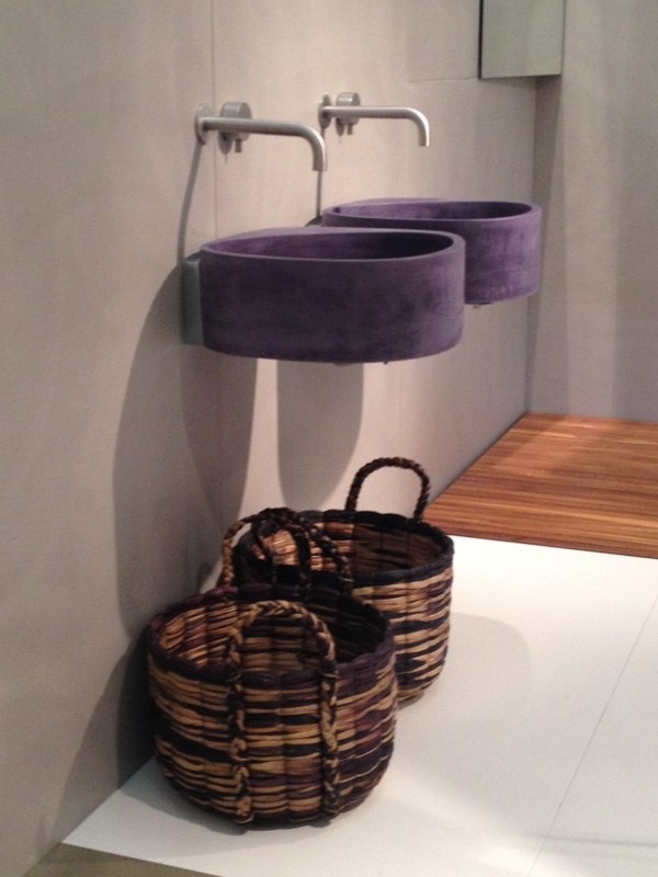 Závesné umývadlo z betónu, cementu, čierneho prevedenia, taliansky Umývadlo Elletre model betón cement čierna dizajn taliansky